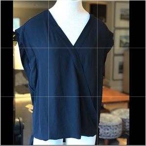 Daniel Rainn Black Top